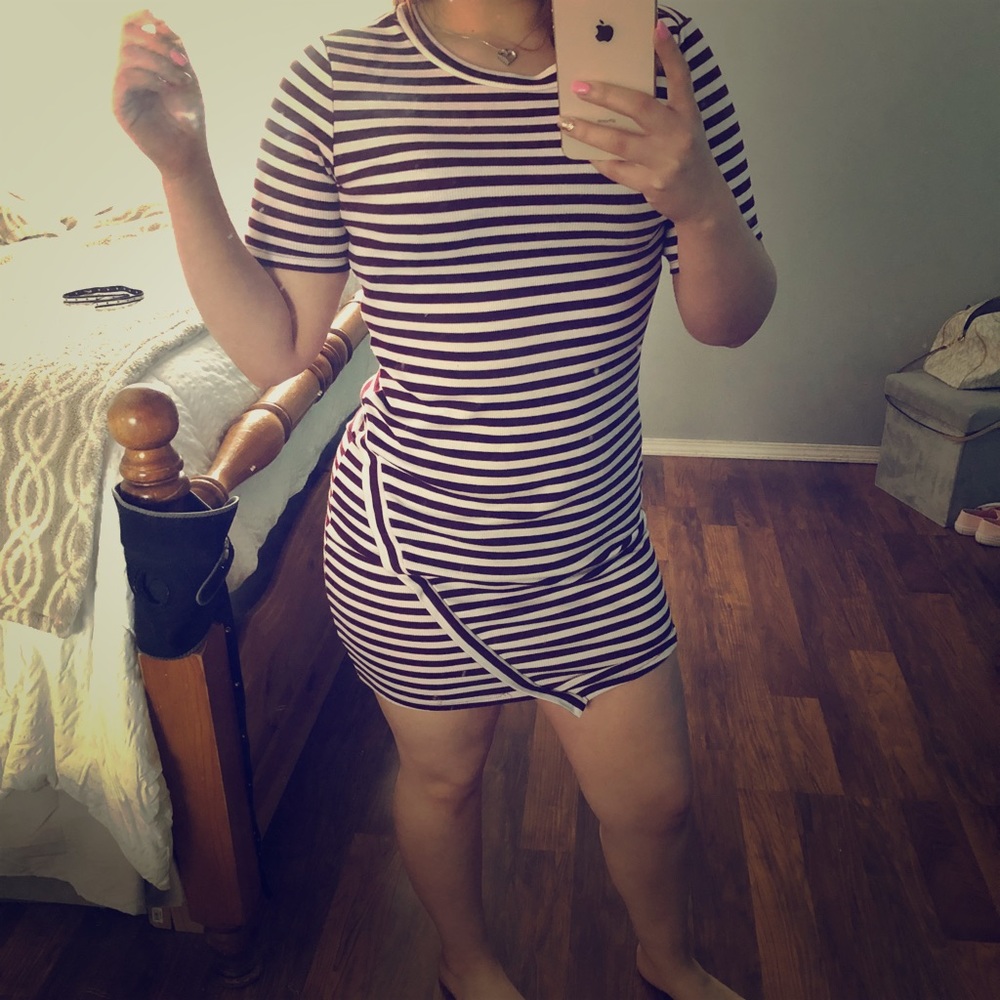 Maroon striped bodycon dress